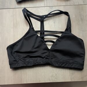 Victorias Secret Women's Black Strappy Sports Bra Medium